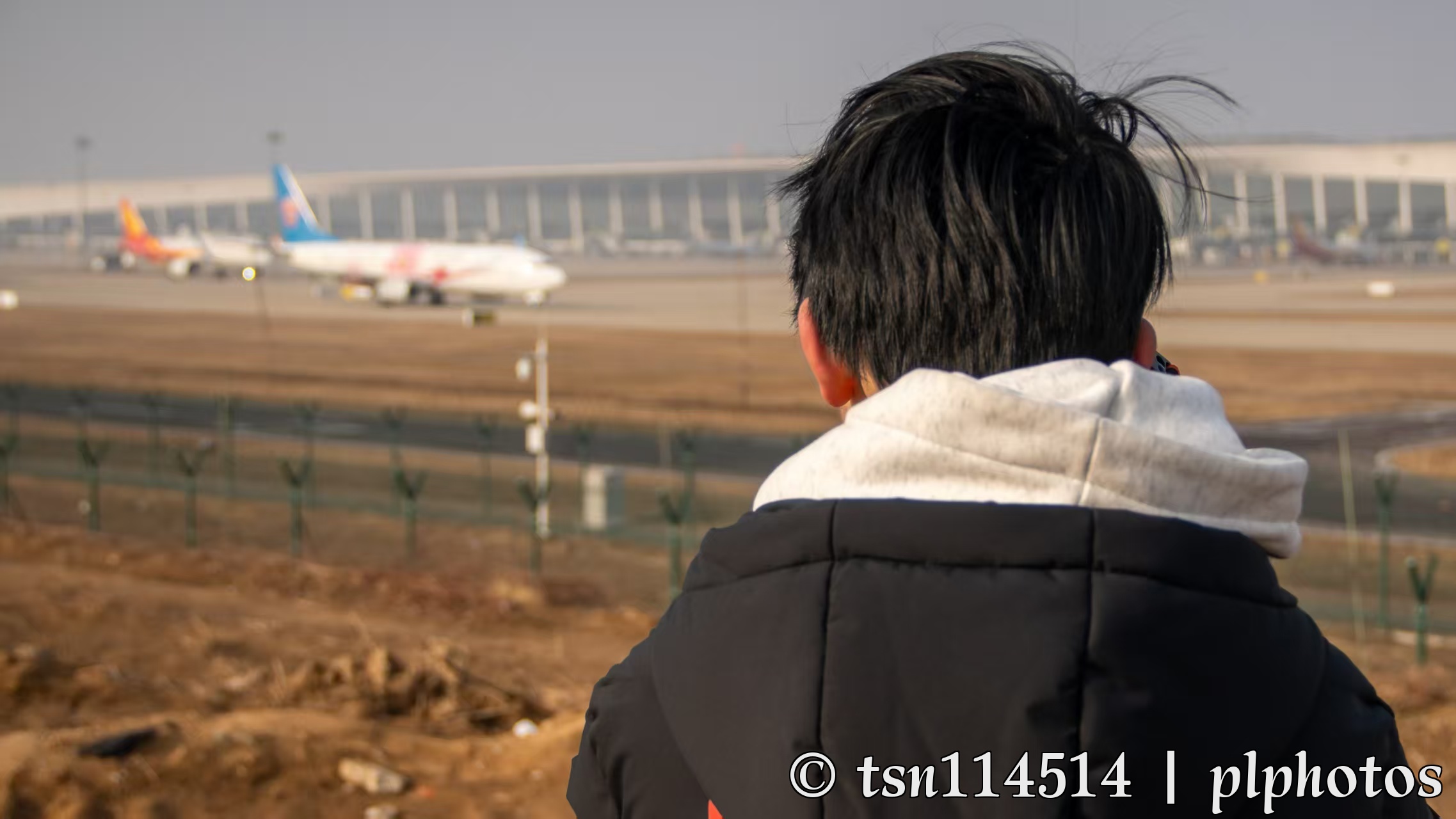 航站楼前的眺望