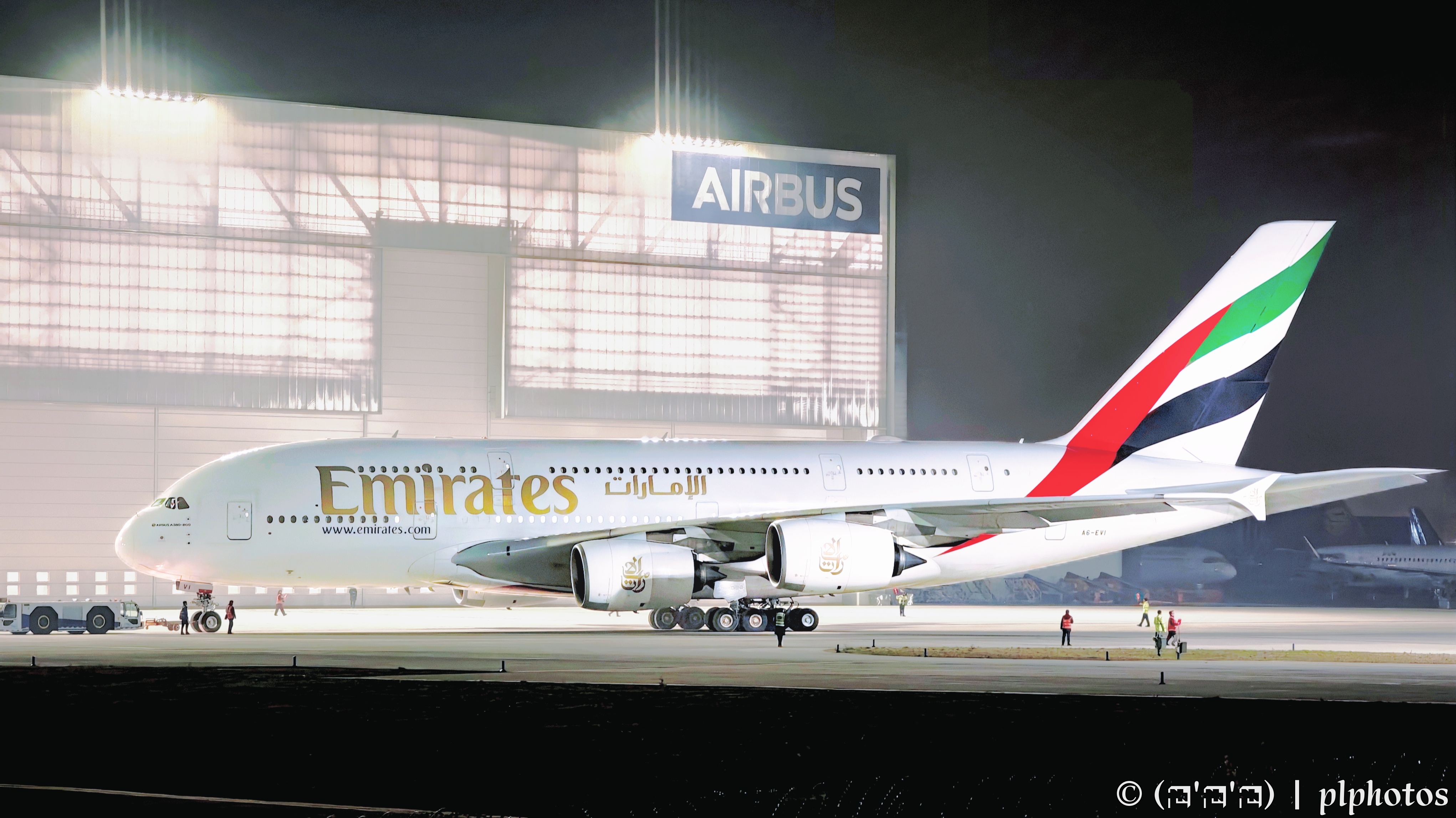 阿联酋航空老涂A380-800